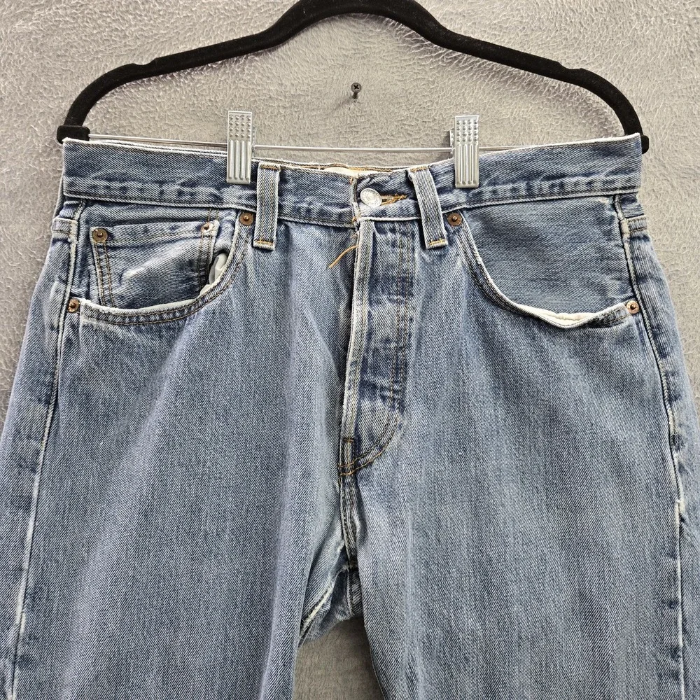 Levi's 501 Men Jeans 32X30 Light Blue Denim Straight Leg Y2K Button Fly READ